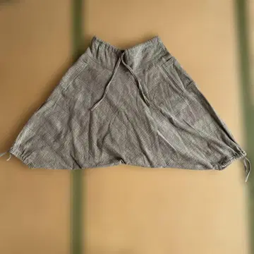 우사토의 의류 릴랙스 핏 팬츠 린넨