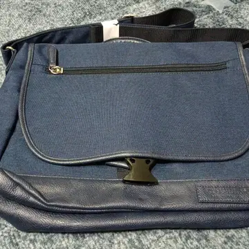 네이비 메신저 백 캔버스