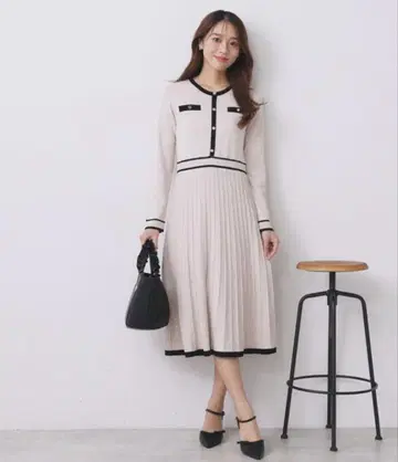 시착만 한 상품 완판템 index 베이지 플리츠 니트 원피스 긴팔