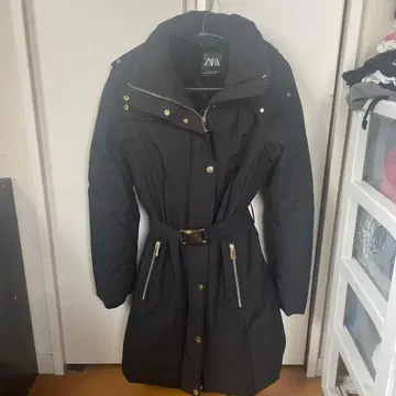 ZARA 블랙 다운 자켓