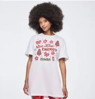 정품 미개봉 새상품 ZUMBA 크리스마스 T셔츠 화이트 1개 남음