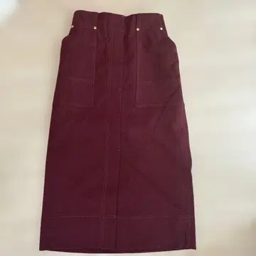 버건디 타이트 스커트