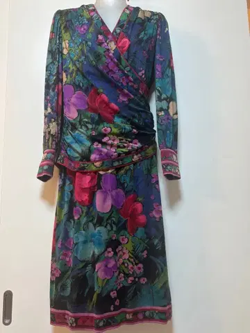 레오나르 플라워 프린트 긴팔 원피스