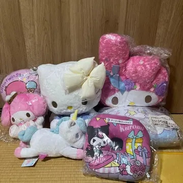 산리오 봉제 인형 세트