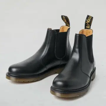 새상품 닥터마틴 24cm 2976 사이드 고어 첼시 통굽 블랙