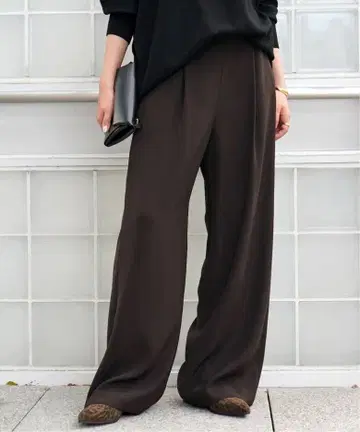 이지 와이드 팬츠 브라운 두지엠 클라세