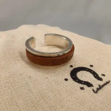 라루체 가죽 반지 10호 수납 가방 포함