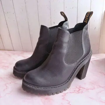 새상품급 닥터마틴 사이드 첼시 부츠 블랙 스티치 UK5