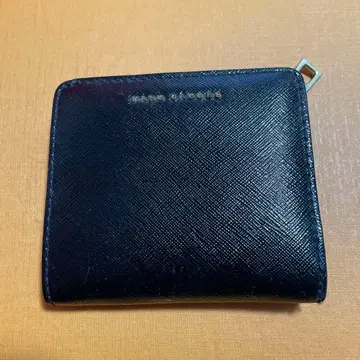 Marc Jacobs 이단 접이식 지갑 블랙 그레이