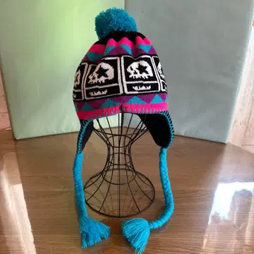 MAGICAL MOSH MISFITS 귀마개 모자