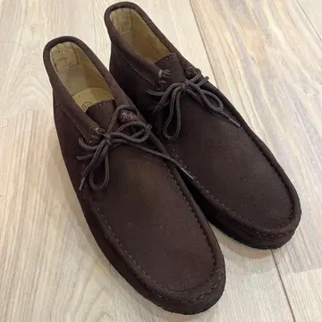 뷰티앤유스 유나이티드 애로우즈 스웨이드 부츠 브라운 25cm