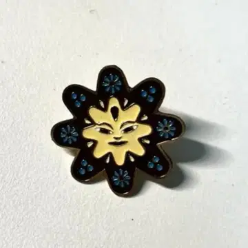 2025년 오사카 만국 박람회 인도네시아 꽃 핀 배지 (초레어)