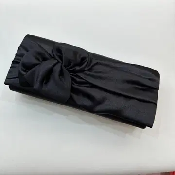 UNTITLED 리본 포함 클러치백 블랙