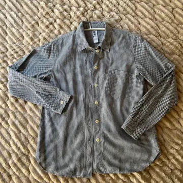 체크 무늬 긴팔 셔츠