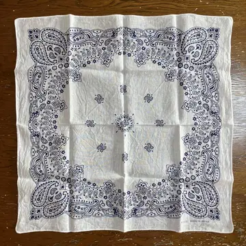 n100 에원헌드레드 린넨 반다나 화이트