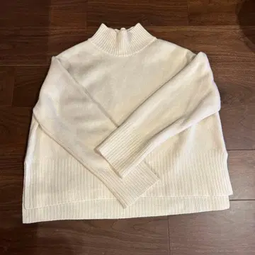 아르페쥬 스토리 아쿠아 터틀 숏 니트 ( M 사이즈 )