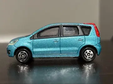 닛산 특주 토미카 닛산 노트 (블루 터콰이즈 E11)