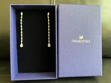 SWAROVSKI 스와로브스키 귀걸이 사랑의 불시착