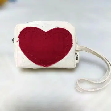 ALLISON BROWN 앨리슨 브라운 파우치 하트 스트랩 포함