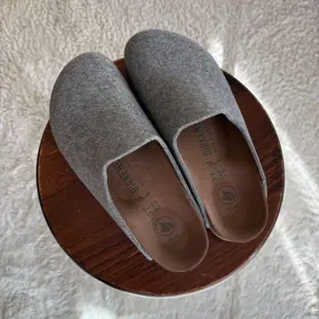 울 펠트 그레이 슬립온 샌들