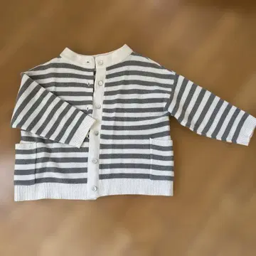 YARRA 그레이와 화이트 스트라이프 니트 가디건