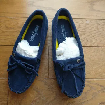 MINNETONKA 네이비 모카신 사이즈 5