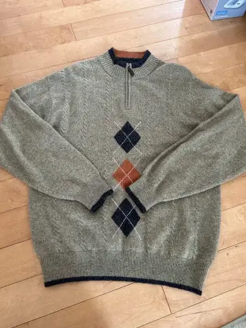 퓨어 캐시미어 아가일 니트 스웨터 M