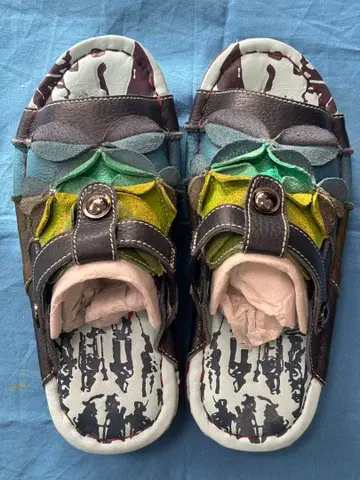 새상품급 에스타시온 Estacion 입체 모티브 샌들