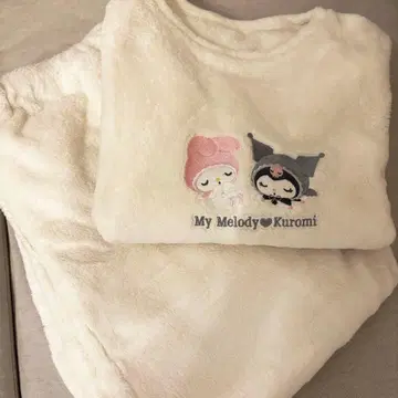 GU 마이멜로디 쿠로미 콜라보 룸웨어 파자마 XL 메로쿠로