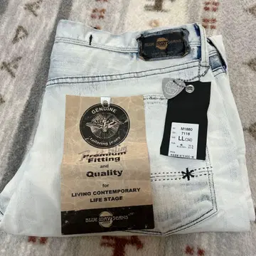 화이트 데님 팬츠