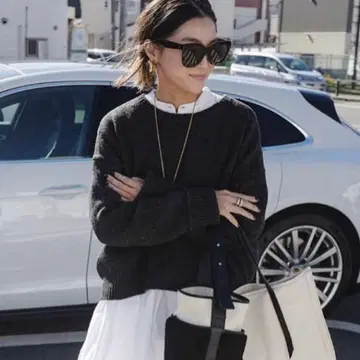 Gypsohila 지프소필리아 크루넥 니트 차콜 그레이