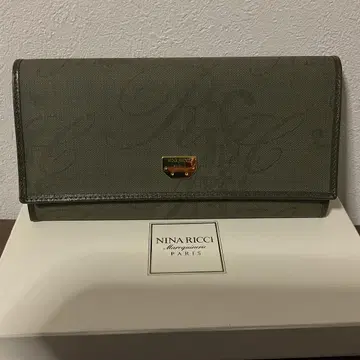개점 세일 미사용 새상품 새상품급 니나리치 가죽 x 로고 장지갑2