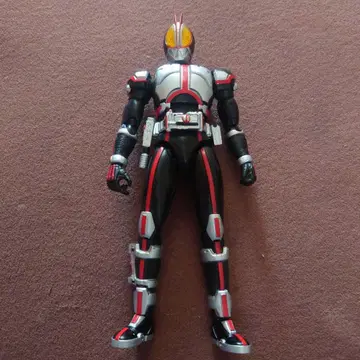 SH 피규아트 가면라이더 파이즈