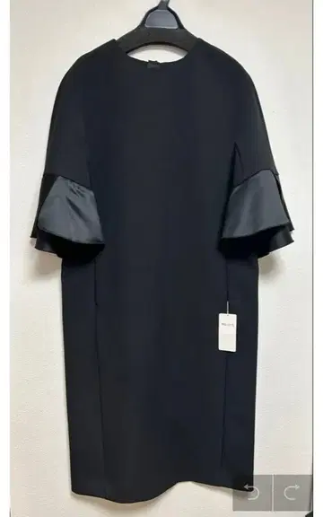 블랙 프릴 티셔츠 원피스