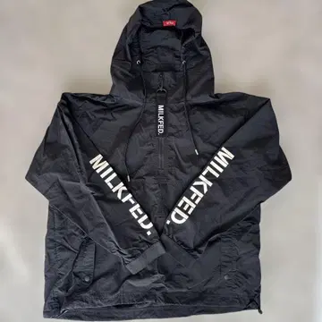 MILKFED. 블랙 후드 부착 자켓