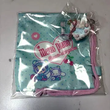 메조피아노 산리오 콜라보 시나몬 2종 세트