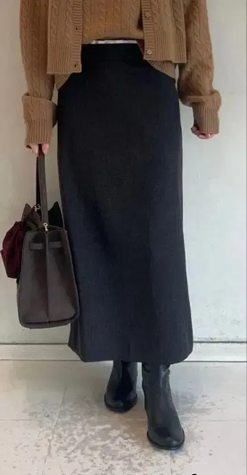 미라 오웬 타이트 스커트 허리 디자인 스트레이트 롱 스커트