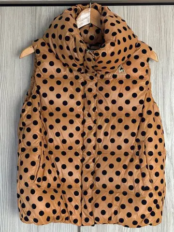 르꼬끄 스포르티브 도트 무늬 다운 베스트 L 사이즈