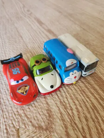 토미카 캐릭터 4종 세트