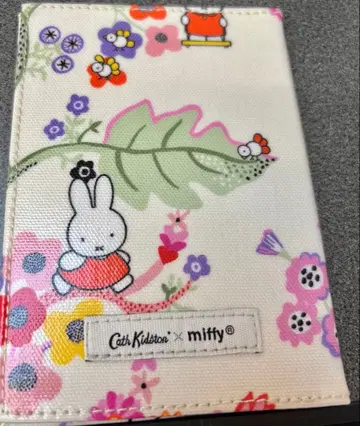 미피 여권 케이스 캐스키드슨