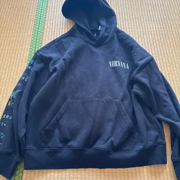 NIRVANA 닐바나 H&M 한정판 콜라보 후드티