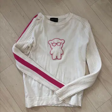 EMPORIO ARMANI 곰 자수 니트