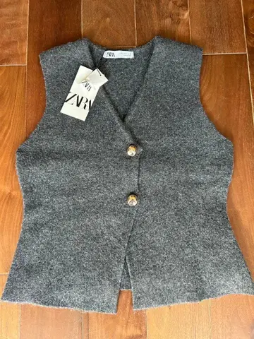 미사용 새상품 ZARA 그레이 x 골드 지레 베스트 M 사이즈