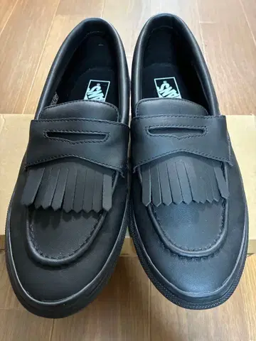 VANS 태슬 로퍼 가죽