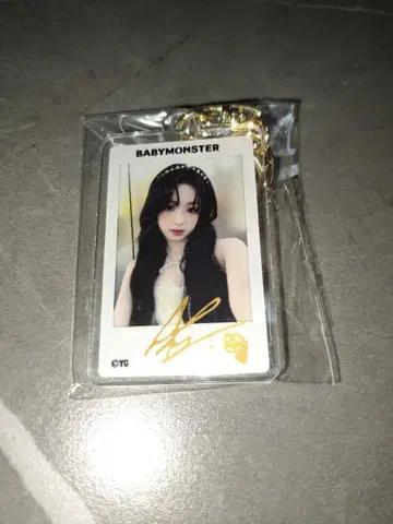 BABYMONSTER 캡슐 토이 키링 아현 가챠