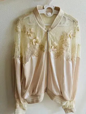 [ 미사용 ] SNIDEL 스나이델 베이지 레이스 가디건