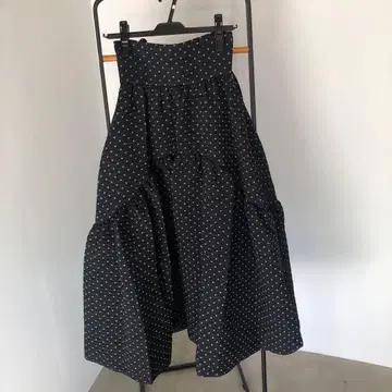 bluelea 블루레아 도트 플레어 스커트 34호
