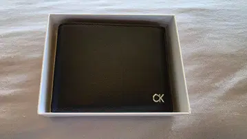 캘빈클라인 블랙 접이식 지갑