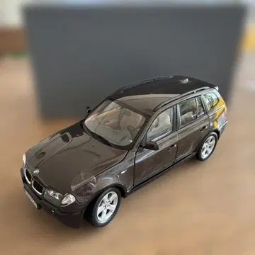 [ 미사용 새상품 ] BMW 정품 1/18 스케일 X3 미니카