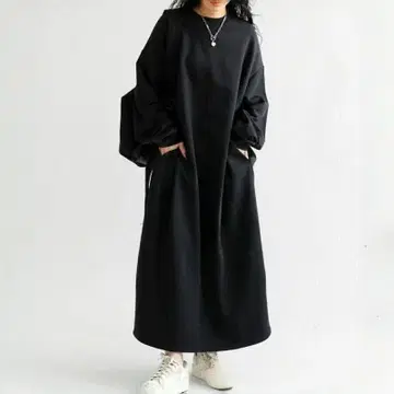 맨투맨 원피스 블랙 심플 귀여운 코쿤 맨투맨 원피스 면 혼방 소재 캐주얼